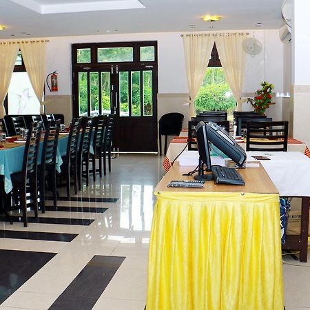 Hotel Soorya Regency Malappuram Buitenkant foto