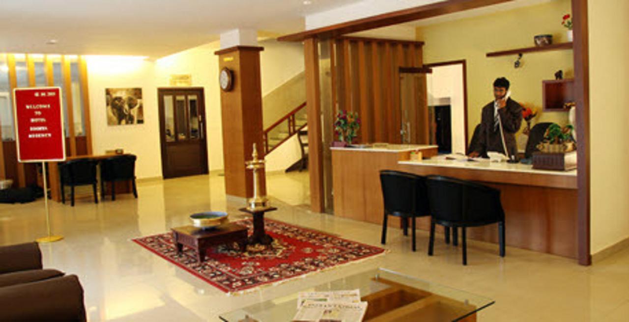 Hotel Soorya Regency Malappuram Buitenkant foto