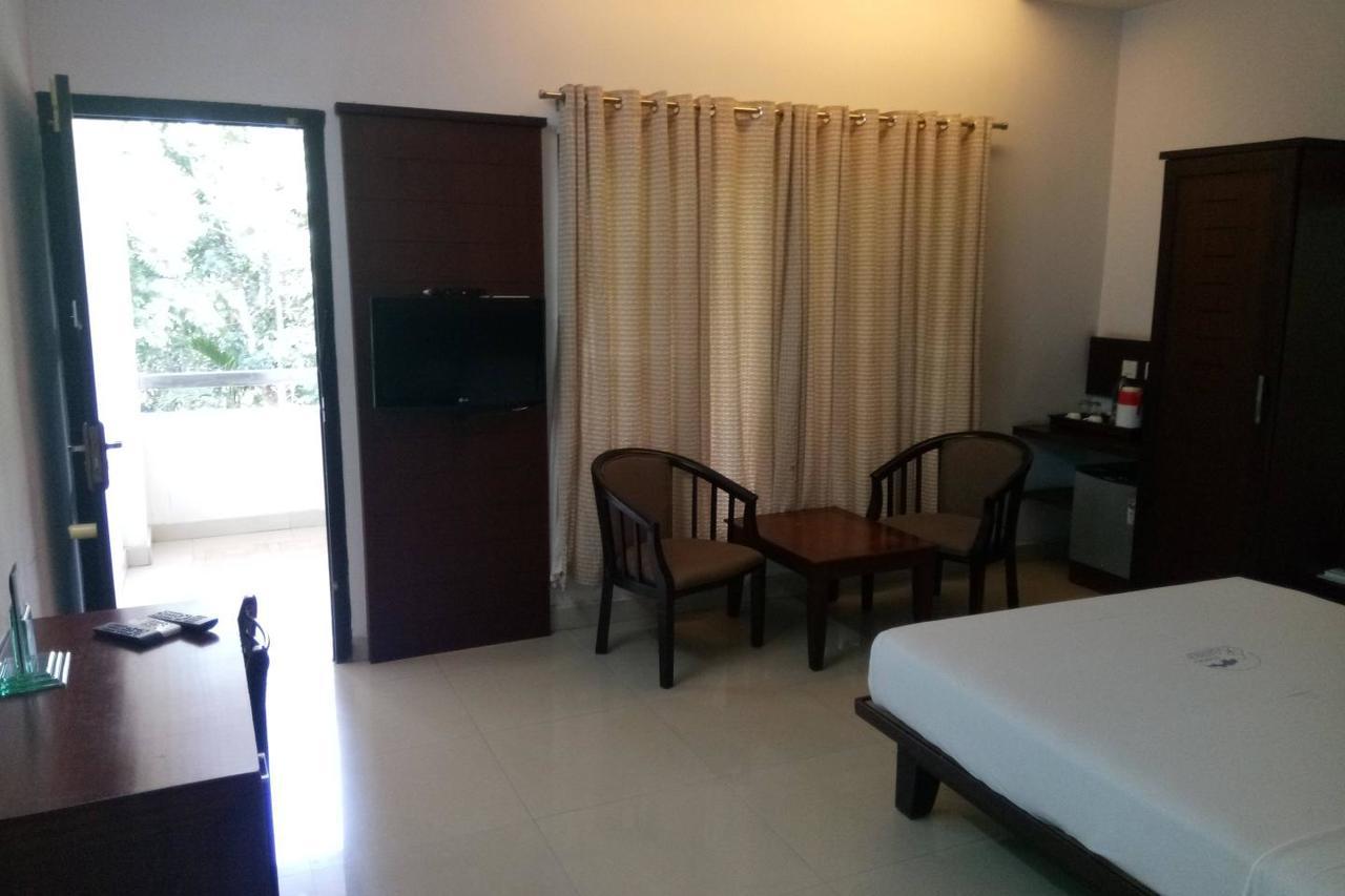 Hotel Soorya Regency Malappuram Buitenkant foto