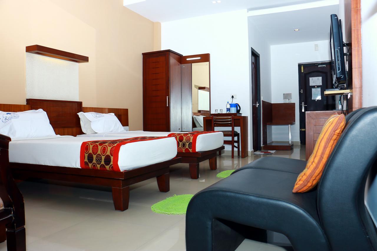 Hotel Soorya Regency Malappuram Buitenkant foto